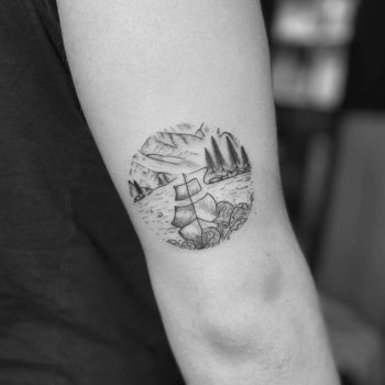 Guest indylab evyluca evy luca cannes france tattoo artist paris minimalisme blackwork tatouage landscape paysage gravure montagnes bateau mer geometric