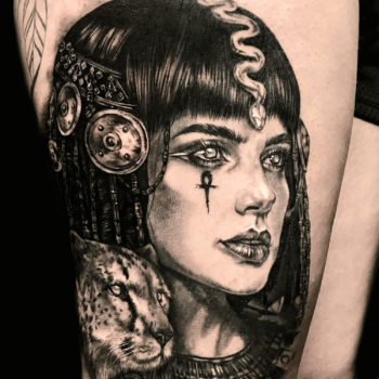 tattoo cannes tatouage kaya natalia tatoueuse réaliste réalisme black black&grey and grey cleopatre french riviera