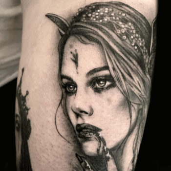 tattoo cannes tatouage kaya natalia tatoueuse réaliste réalisme black black&grey and grey portrait femme gothique french riviera