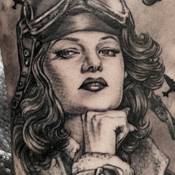 tattoo cannes tatouage kaya natalia tatoueuse réaliste réalisme black black&grey and grey portrait femme gothique french riviera